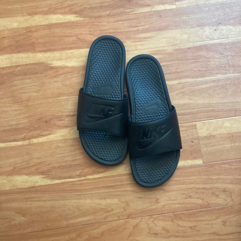 Nike slides